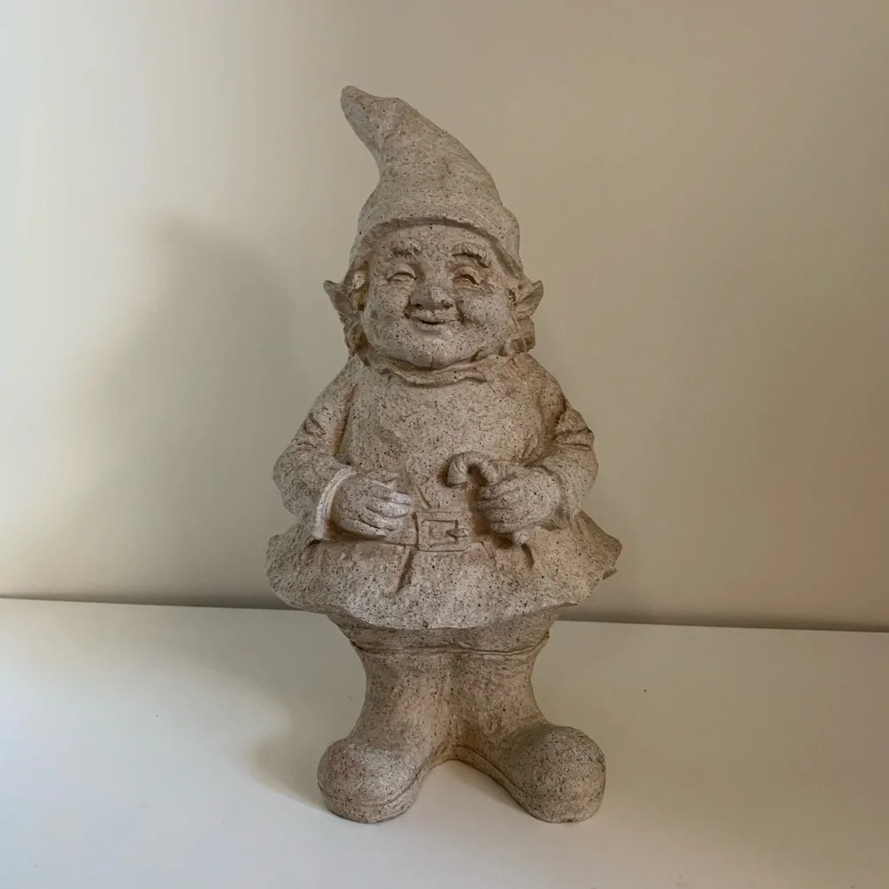 Vintage Elf stone garden gnome 2.5 pounds